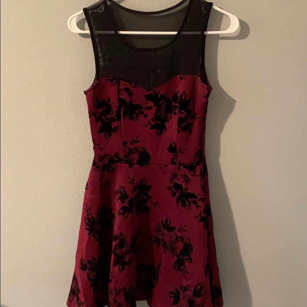 Maroon and Black Flower Formal Dress